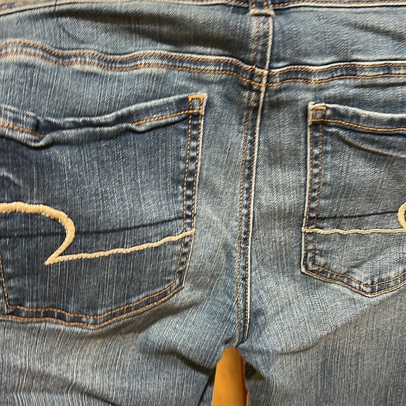 American Eagle Outfitters High Rise Dark Blue Jeans size 4 regular - Picture 6 of 8